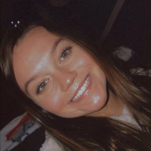 Meet your Posher, Macy